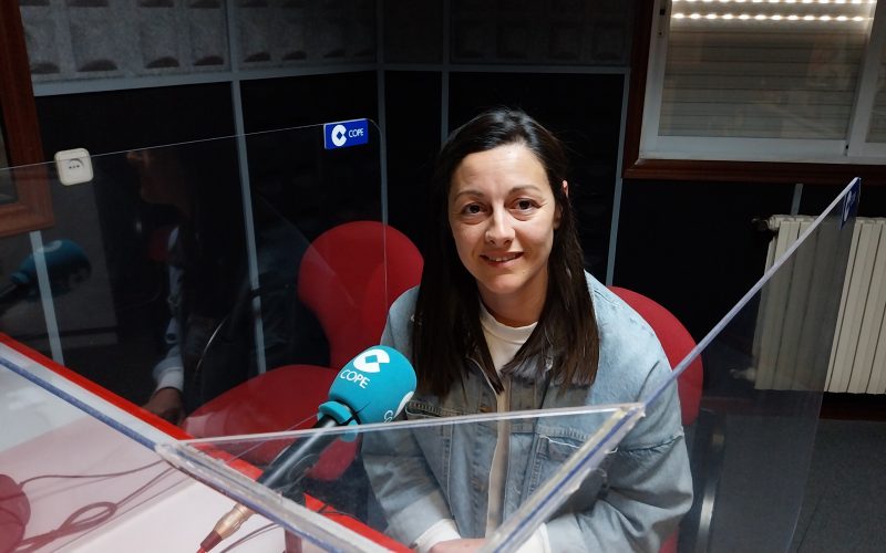 O concello do Carballiño, beneficiario dun programa de fomento do emprego no rural e un novo obradoiro dúal. Escoita aquí a entrevista á concelleira Diana González.