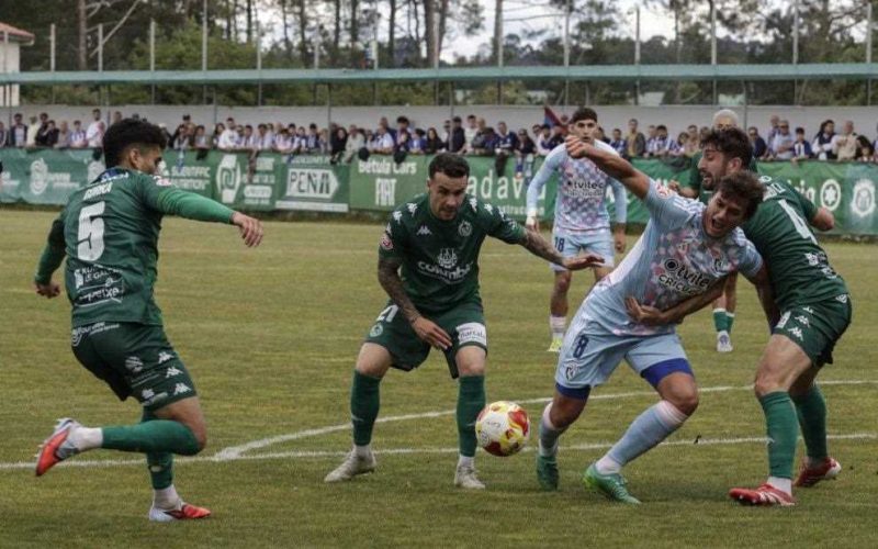 Espiñedo despídese da Primeira RFEF ante a Ponferradina, 0-1